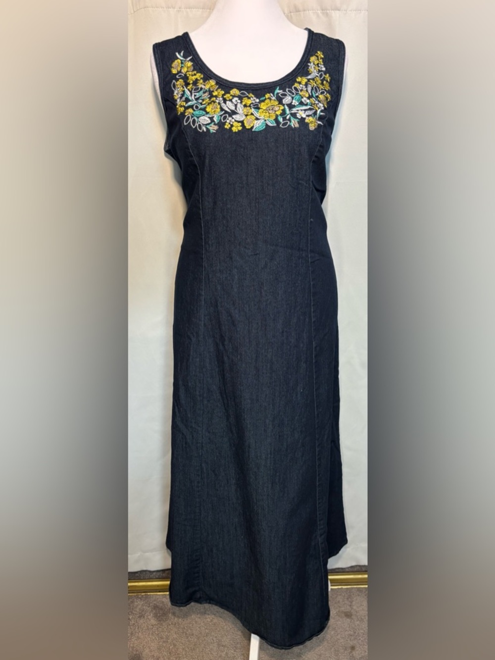 Jessica London Denim Maxi Dress Embroidered Floral Sleeveless Plus 18W - Picture 2 of 9